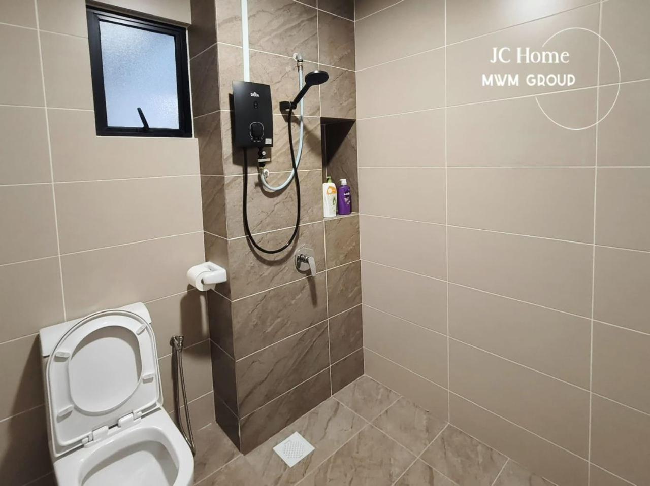 Apartemen Veranda Hippo House *